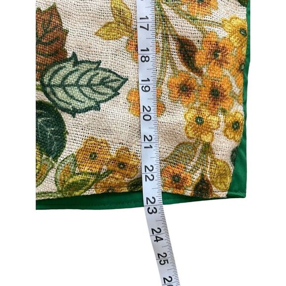 Vintage 70s styled line floral handmade green button down vest - Picture 4 of 4